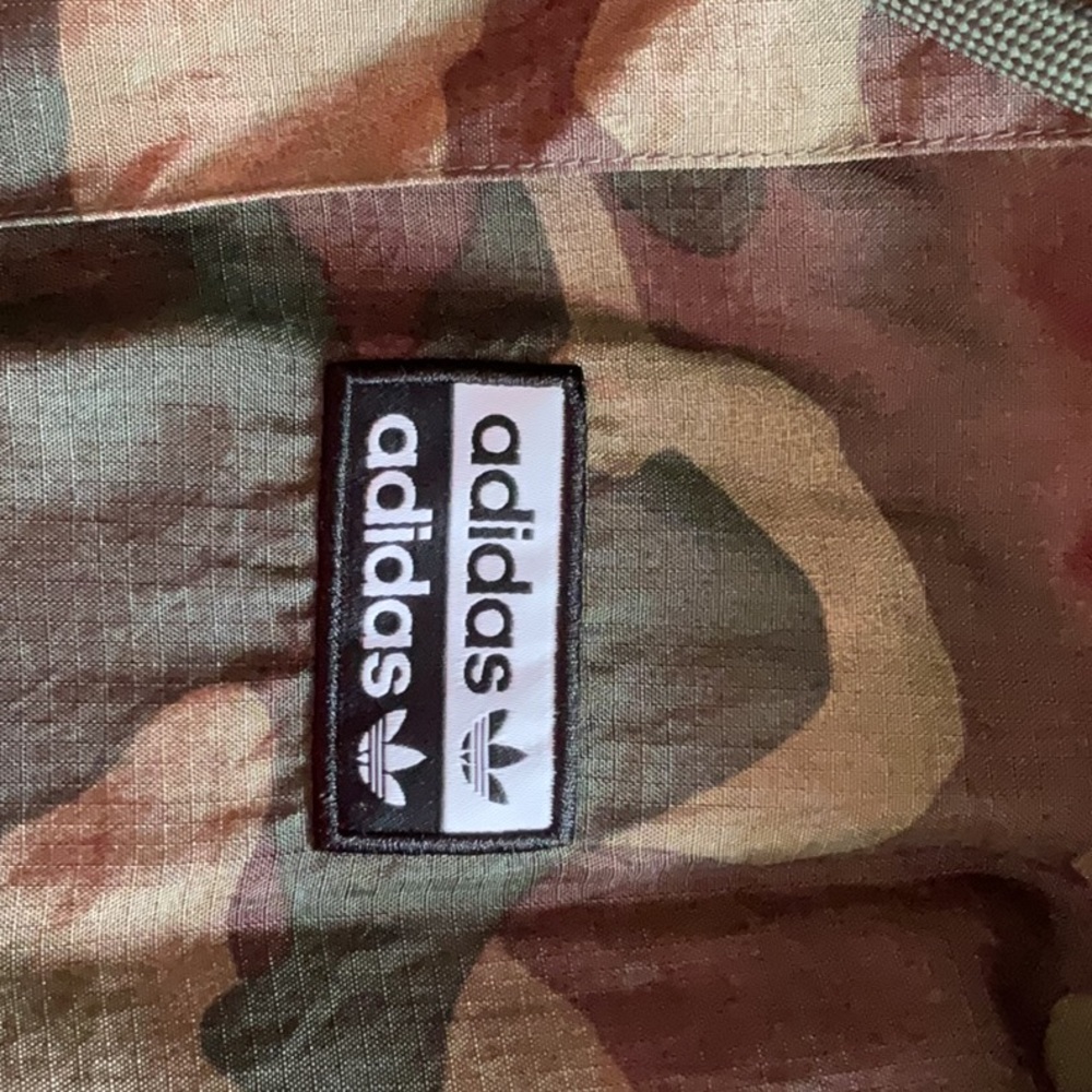 Adidas camo wind breaker zip up